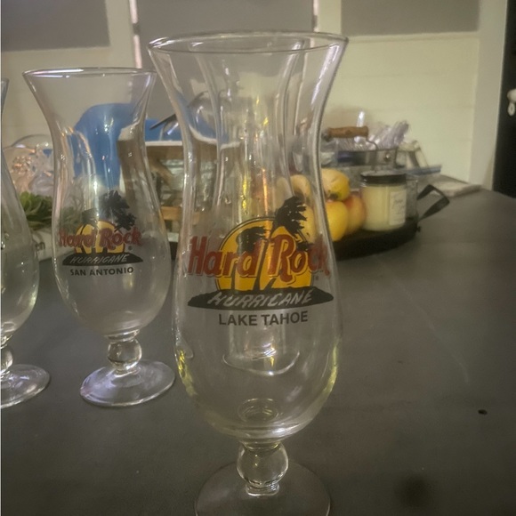 Hard Rock Cafe Hurricane souvenir glasses - Picture 4 of 6